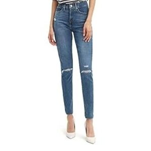 Levi's Women's Skinny Jeans in Classic Blue